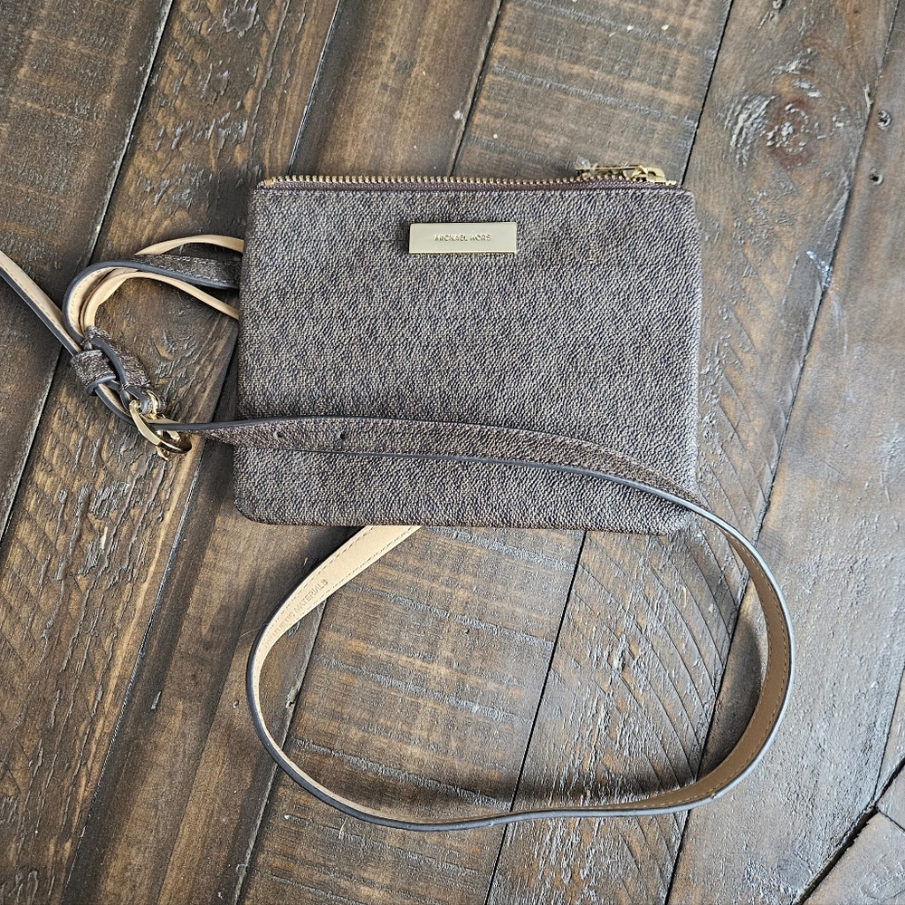Women's Michael Kors Fanny pack